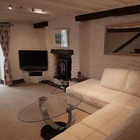 Crown House Villa Llansanffraid Glan Conwy Exteriör bild