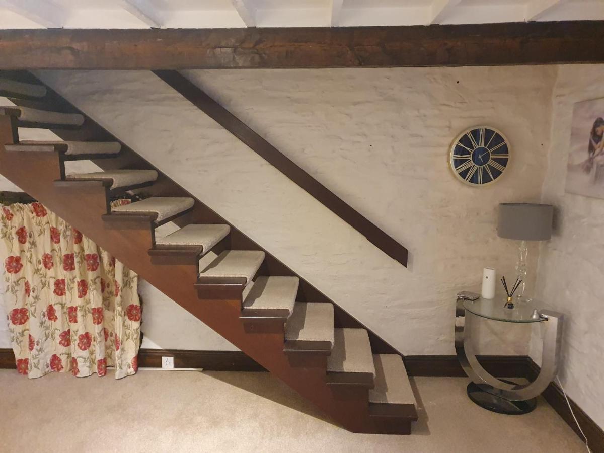 Crown House Villa Llansanffraid Glan Conwy Exteriör bild